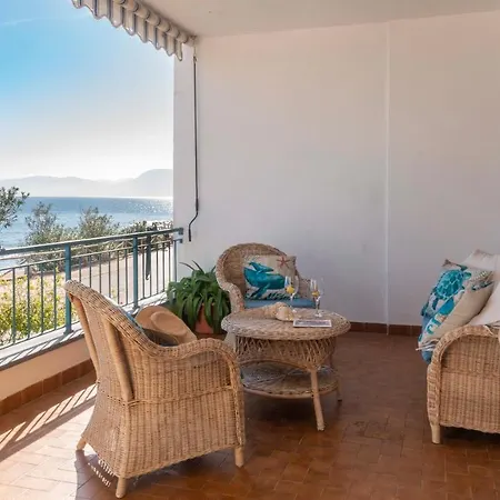 Welcomely - Terrace By The Sea - Cala Gonone