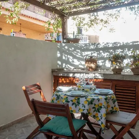 Welcomely - Terrace By The Sea - Cala Gonone *